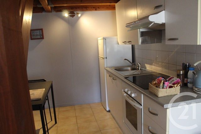 Maison &agrave; louer - 2 pi&egrave;ces - 41 m2 - Roujan - 34 - LANGUEDOC-ROUSSILLON