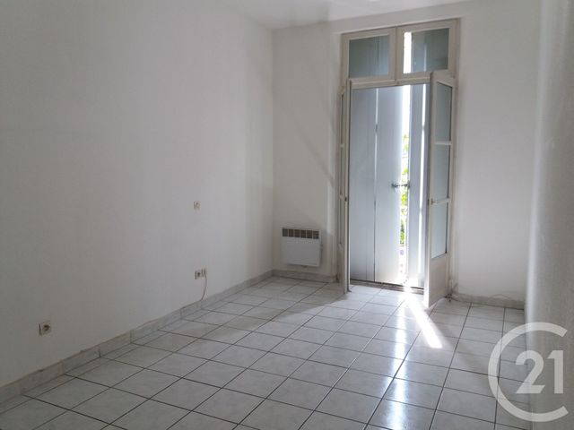 Appartement F4 &agrave; louer - 4 pi&egrave;ces - 82 m2 - Pezenas - 34 - LANGUEDOC-ROUSSILLON