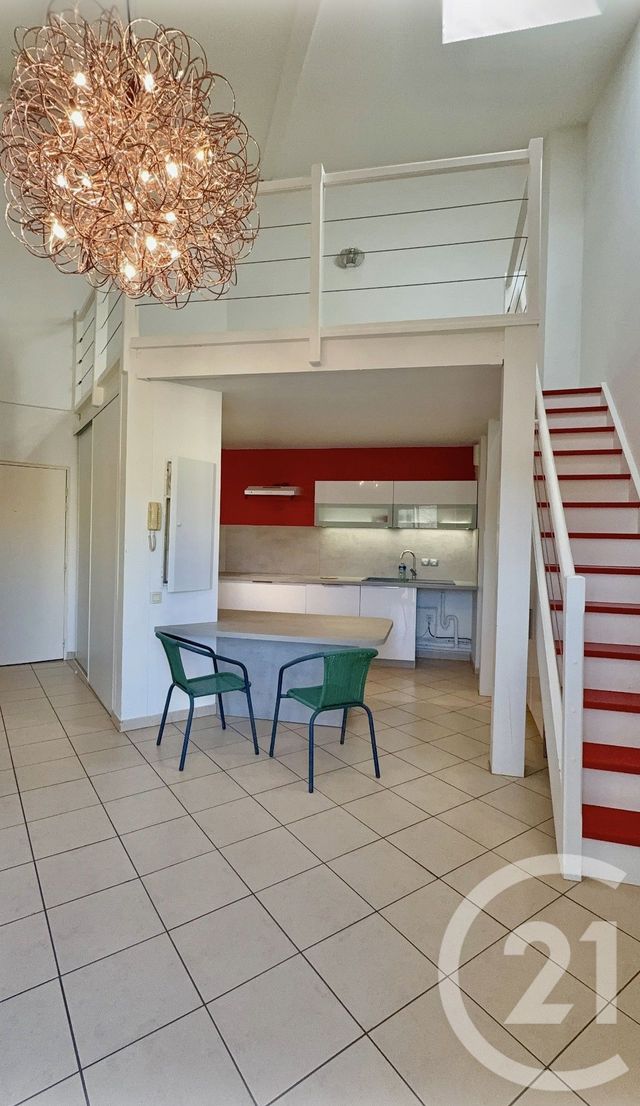 Appartement F2 &agrave; louer - 2 pi&egrave;ces - 54,08 m2 - Pezenas - 34 - LANGUEDOC-ROUSSILLON