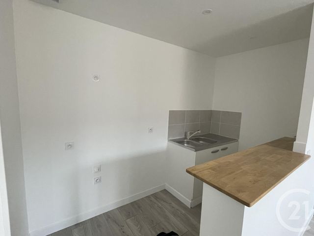 Appartement F2 à louer - 2 pièces - 29,25 m2 - Caudebec Les Elbeuf - 76 - HAUTE-NORMANDIE