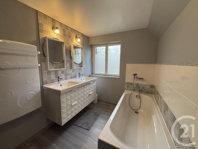 Maison &agrave; louer - 4 pi&egrave;ces - 121,90 m2 - Epaignes - 27 - HAUTE-NORMANDIE