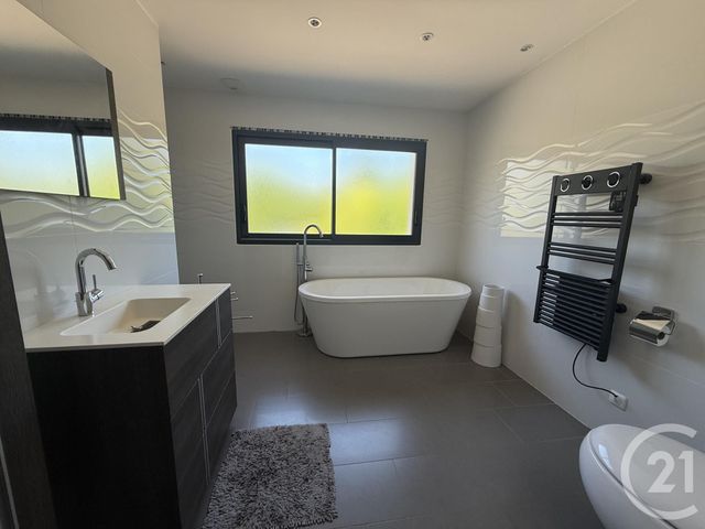 Maison à louer - 5 pièces - 122 m2 - Martainville - 27 - HAUTE-NORMANDIE