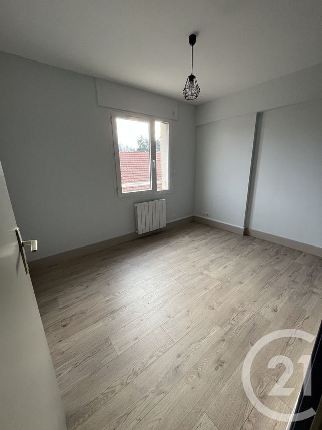 Appartement T4 &agrave; louer - 4 pi&egrave;ces - 88,23 m2 - Beuzeville - 27 - HAUTE-NORMANDIE