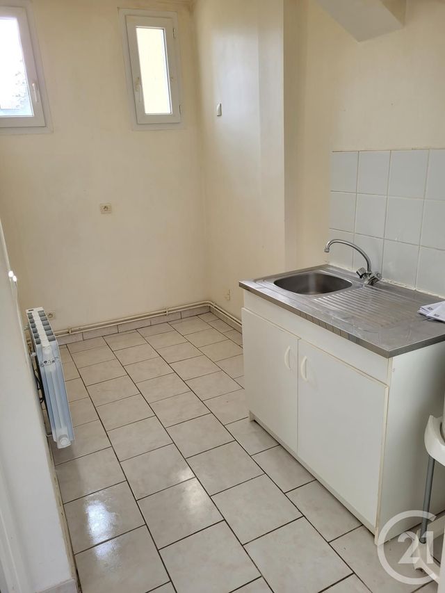 Appartement F2 &agrave; louer - 2 pi&egrave;ces - 42,89 m2 - Boulleville - 27 - HAUTE-NORMANDIE