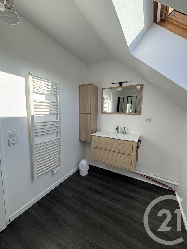 Maison &agrave; louer - 5 pi&egrave;ces - 109,93 m2 - Le Theil En Auge - 14 - BASSE-NORMANDIE