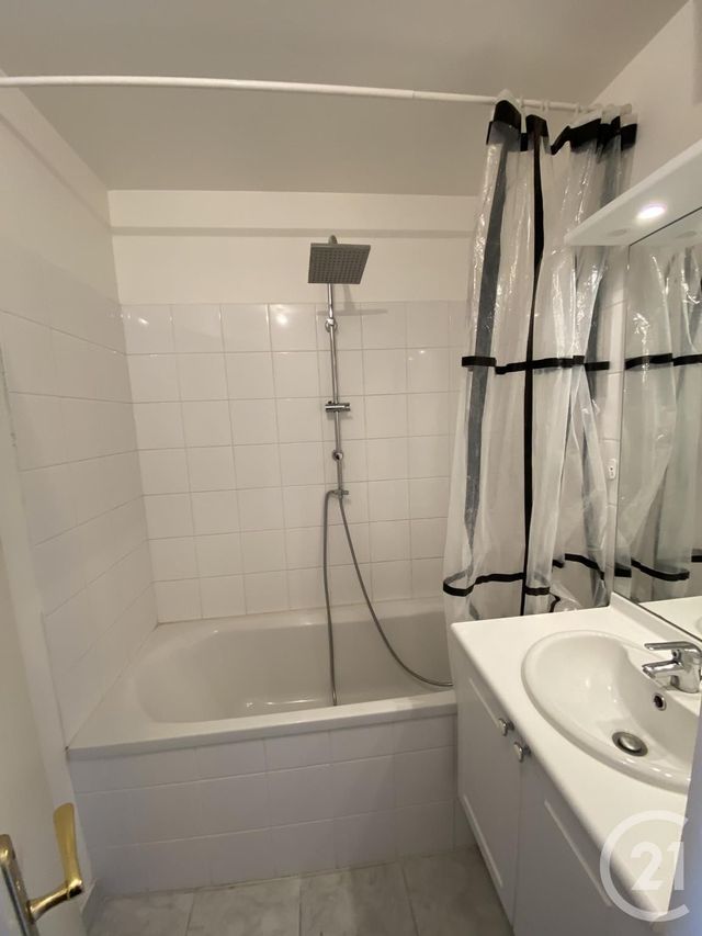 Appartement F2 &agrave; louer - 2 pi&egrave;ces - 42,93 m2 - Beuzeville - 27 - HAUTE-NORMANDIE