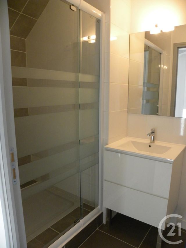 Maison &agrave; louer - 4 pi&egrave;ces - 73,15 m2 - Beuzeville - 27 - HAUTE-NORMANDIE