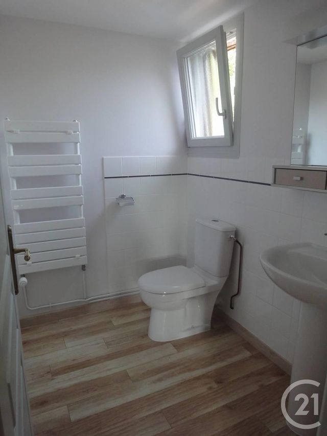 Maison &agrave; louer - 5 pi&egrave;ces - 130,34 m2 - Beuzeville - 27 - HAUTE-NORMANDIE