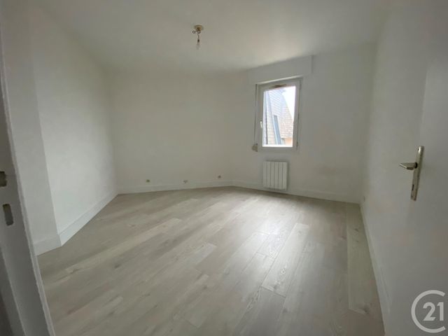 Appartement F3 &agrave; louer - 3 pi&egrave;ces - 89,05 m2 - Beuzeville - 27 - HAUTE-NORMANDIE