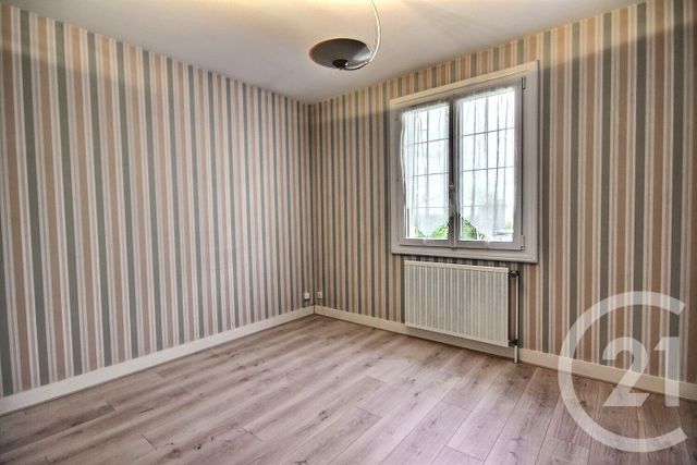 Maison &agrave; louer - 4 pi&egrave;ces - 91 m2 - Talcy - 41 - CENTRE