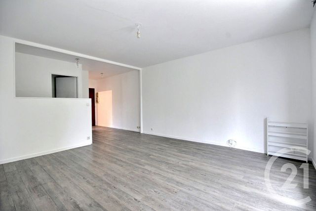 Appartement F3 &agrave; vendre - 3 pi&egrave;ces - 67 m2 - La Chaussee St Victor - 41 - CENTRE