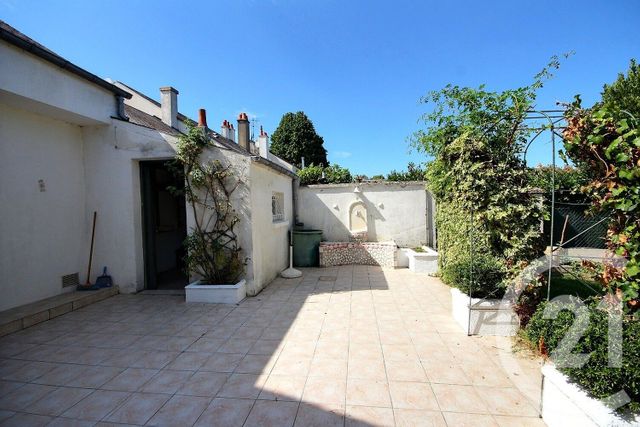 Maison &agrave; louer - 4 pi&egrave;ces - 92 m2 - Mer - 41 - CENTRE