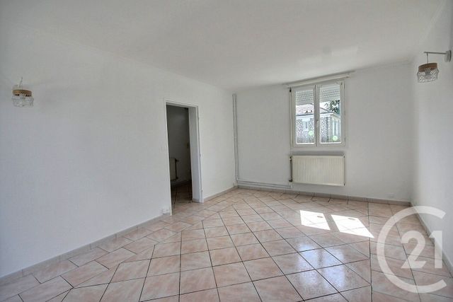 Maison &agrave; louer - 4 pi&egrave;ces - 92 m2 - Mer - 41 - CENTRE