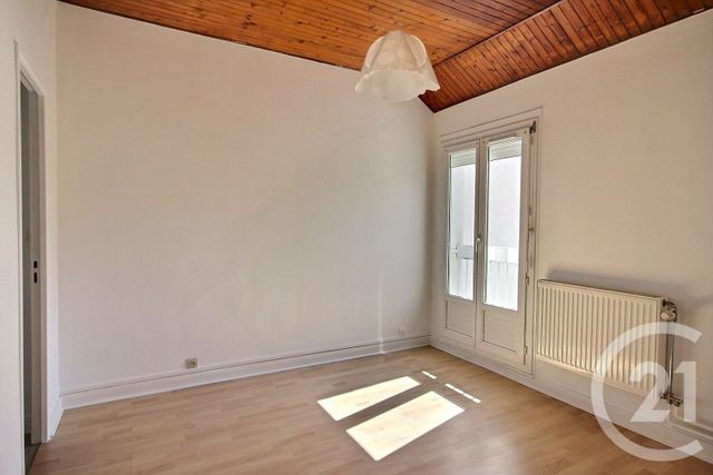 Maison &agrave; louer - 4 pi&egrave;ces - 92 m2 - Mer - 41 - CENTRE