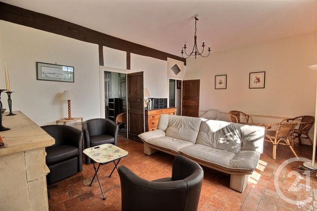 Maison &agrave; louer - 8 pi&egrave;ces - 176,58 m2 - Cour Sur Loire - 41 - CENTRE