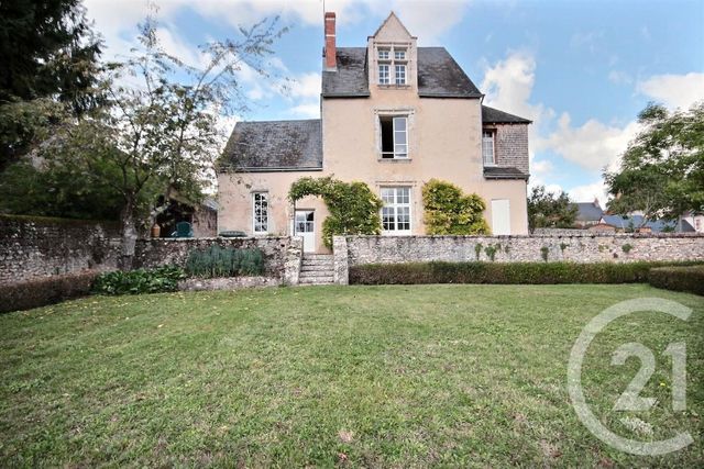 Maison &agrave; louer - 8 pi&egrave;ces - 176,58 m2 - Cour Sur Loire - 41 - CENTRE
