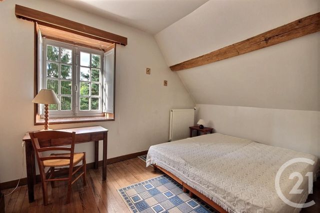 Maison &agrave; louer - 8 pi&egrave;ces - 176,58 m2 - Cour Sur Loire - 41 - CENTRE