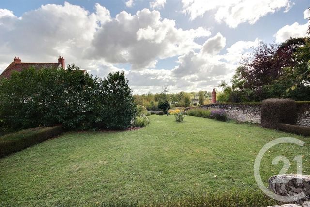 Maison &agrave; louer - 8 pi&egrave;ces - 176,58 m2 - Cour Sur Loire - 41 - CENTRE