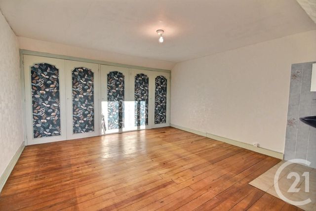 Maison à louer - 6 pièces - 162 m2 - St Amand Longpre - 41 - CENTRE