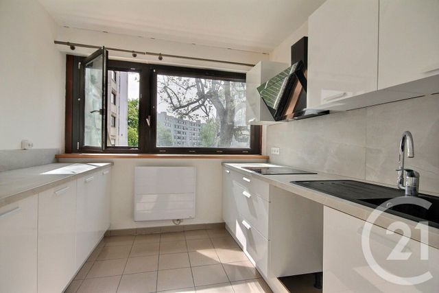 Appartement F2 bis &agrave; louer - 2 pi&egrave;ces - 54 m2 - La Chaussee St Victor - 41 - CENTRE