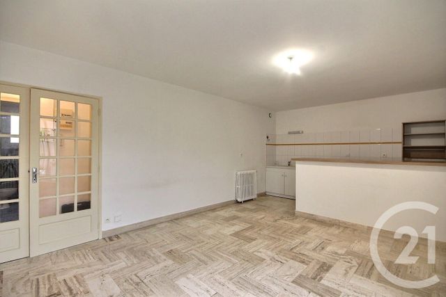 Appartement F3 &agrave; louer - 3 pi&egrave;ces - 55 m2 - Blois - 41 - CENTRE