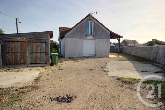 Maison &agrave; louer - 4 pi&egrave;ces - 88,34 m2 - Mer - 41 - CENTRE