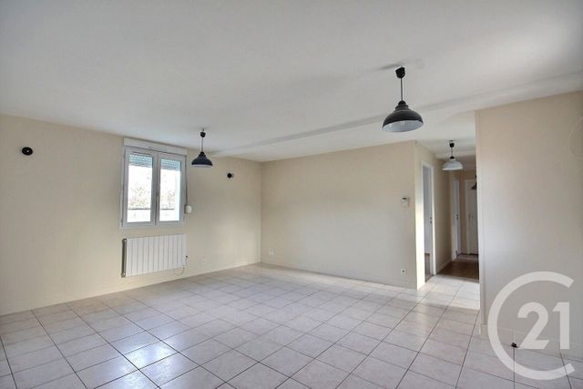 Maison &agrave; louer - 4 pi&egrave;ces - 88,34 m2 - Mer - 41 - CENTRE