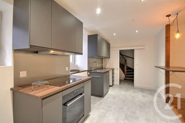 Maison &agrave; louer - 5 pi&egrave;ces - 149 m2 - Mer - 41 - CENTRE