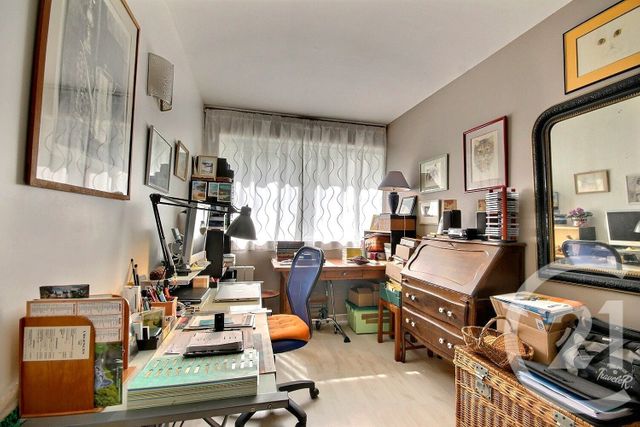 Appartement &agrave; vendre - 5 pi&egrave;ces - 99 m2 - La Chaussee St Victor - 41 - CENTRE