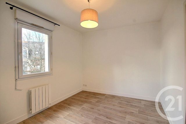 Appartement F2 &agrave; louer - 2 pi&egrave;ces - 36 m2 - Mont Pres Chambord - 41 - CENTRE