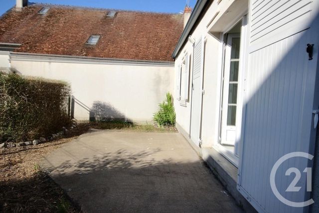 Appartement &agrave; louer - 2 pi&egrave;ces - 45,90 m2 - Cour Cheverny - 41 - CENTRE