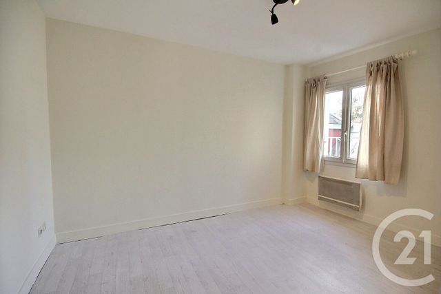 Appartement F2 &agrave; louer - 2 pi&egrave;ces - 56,08 m2 - Blois - 41 - CENTRE