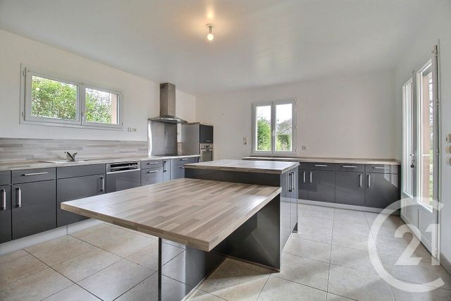 Maison &agrave; louer - 7 pi&egrave;ces - 166,32 m2 - Beauce La Romaine - 41 - CENTRE