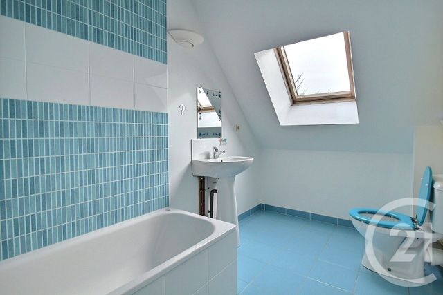 Maison &agrave; louer - 7 pi&egrave;ces - 166,32 m2 - Beauce La Romaine - 41 - CENTRE