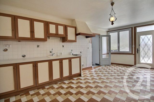 Maison &agrave; louer - 5 pi&egrave;ces - 121 m2 - Bracieux - 41 - CENTRE