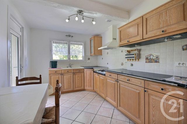 Maison &agrave; louer - 3 pi&egrave;ces - 73,77 m2 - Suevres - 41 - CENTRE