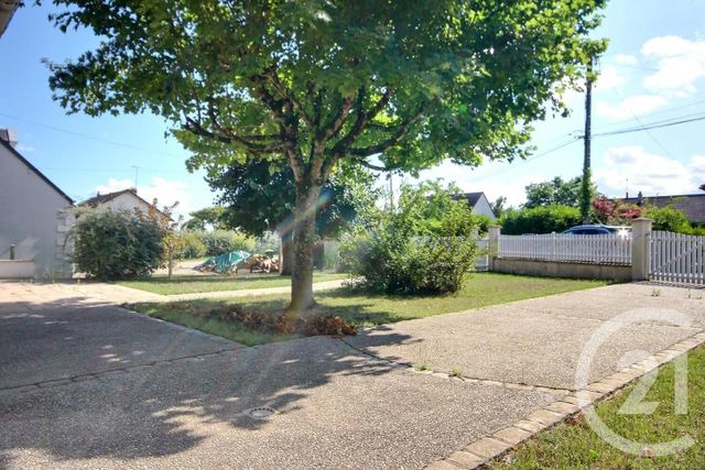 Maison &agrave; louer - 3 pi&egrave;ces - 73,77 m2 - Suevres - 41 - CENTRE