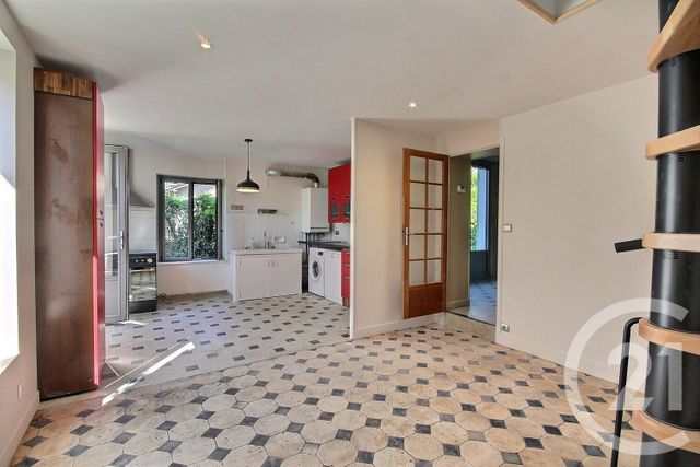 Maison &agrave; louer - 2 pi&egrave;ces - 70 m2 - Blois - 41 - CENTRE