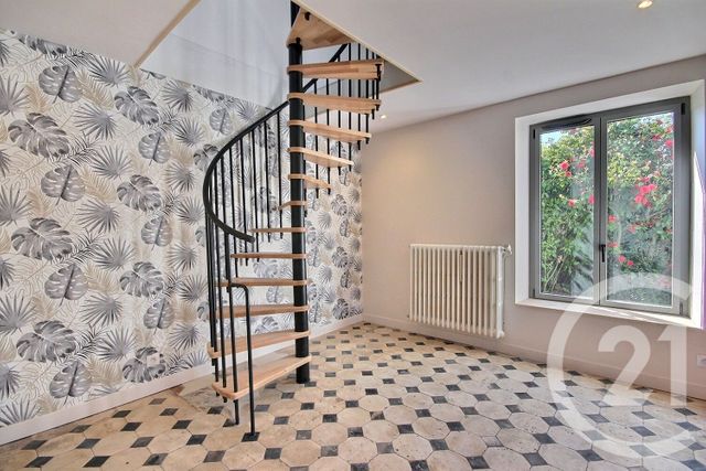 Maison &agrave; louer - 2 pi&egrave;ces - 70 m2 - Blois - 41 - CENTRE