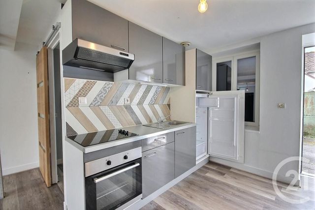 Maison &agrave; louer - 3 pi&egrave;ces - 53,06 m2 - Mer - 41 - CENTRE