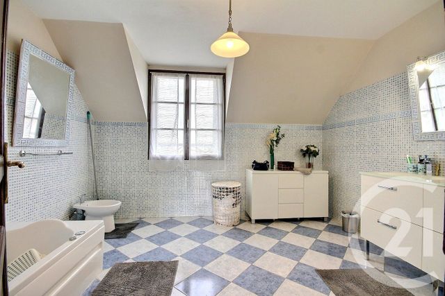 Maison &agrave; vendre - 6 pi&egrave;ces - 215 m2 - Menars - 41 - CENTRE