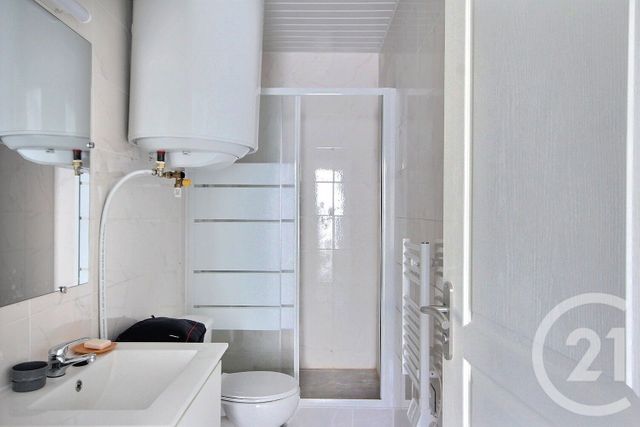 Appartement F3 &agrave; louer - 3 pi&egrave;ces - 58 m2 - Vineuil - 41 - CENTRE
