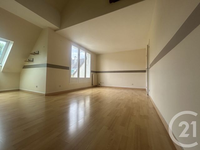 Appartement F3 à vendre - 4 pièces - 73,39 m2 - Pontpoint - 60 - PICARDIE