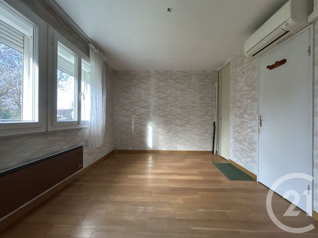 Maison à vendre - 4 pièces - 75 m2 - Verneuil En Halatte - 60 - PICARDIE