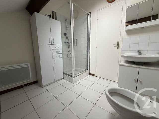 Appartement Studio &agrave; louer - 1 pi&egrave;ce - 25,73 m2 - Pont Ste Maxence - 60 - PICARDIE