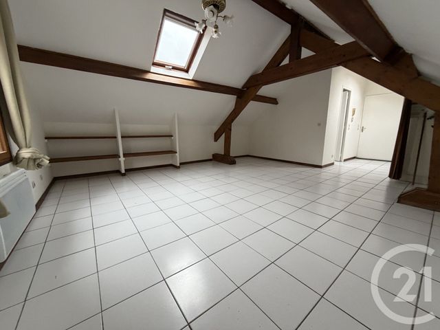 Appartement Studio &agrave; louer - 1 pi&egrave;ce - 25,73 m2 - Pont Ste Maxence - 60 - PICARDIE