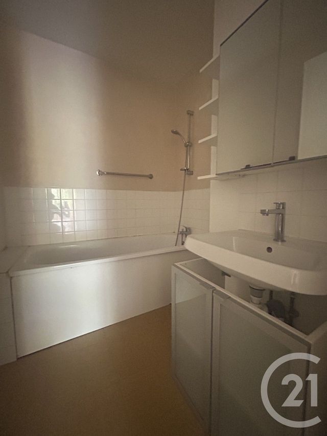 Appartement F3 &agrave; vendre - 3 pi&egrave;ces - 59,75 m2 - Pontpoint - 60 - PICARDIE