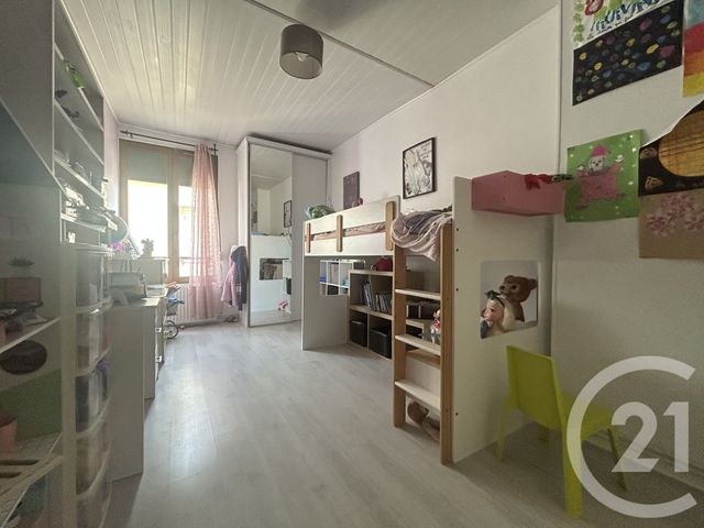 Appartement à vendre - 4 pièces - 102,25 m2 - Liancourt - 60 - PICARDIE