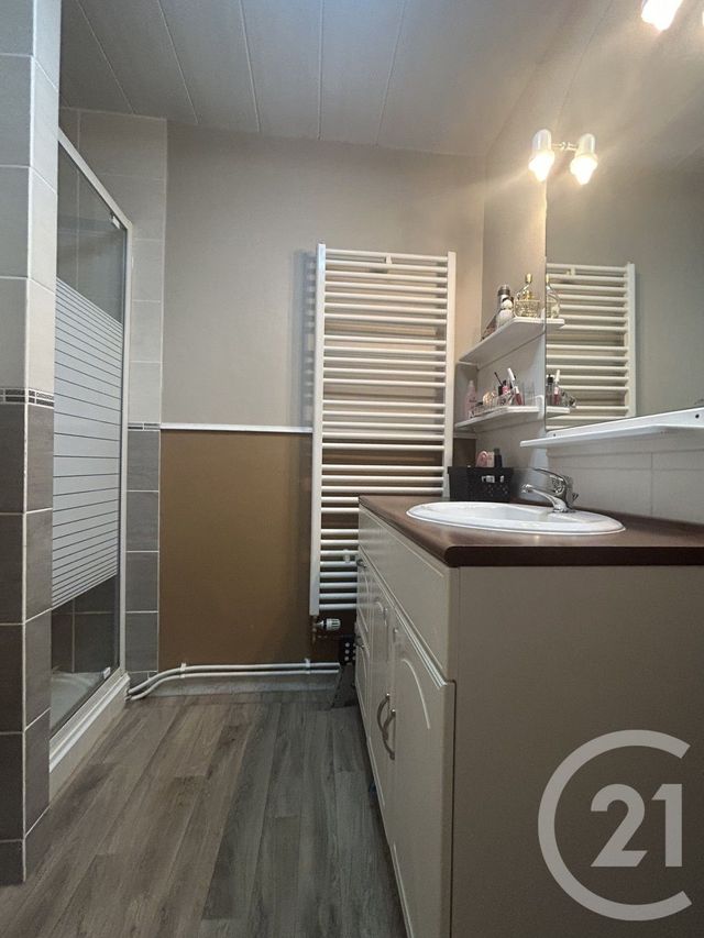 Appartement à vendre - 4 pièces - 102,25 m2 - Liancourt - 60 - PICARDIE