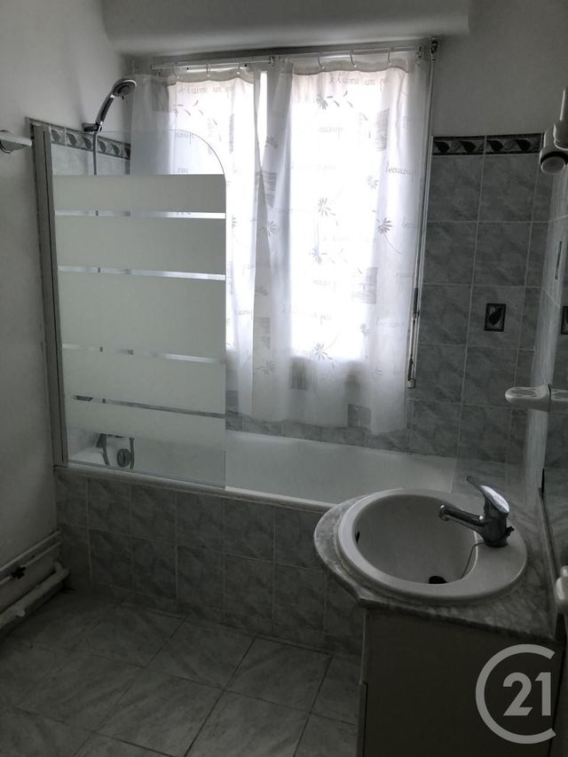 Appartement F3 à louer - 3 pièces - 61,48 m2 - Compiegne - 60 - PICARDIE